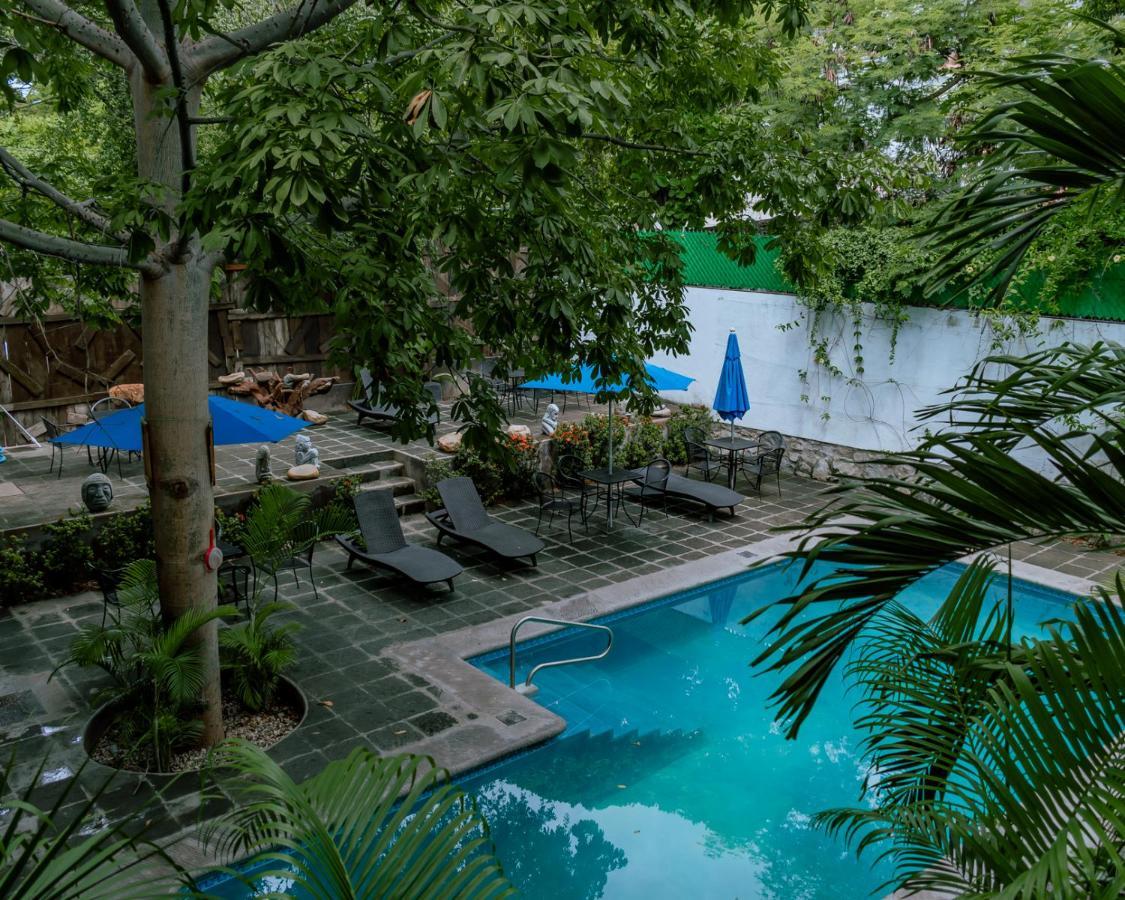 Zihuatanejo Studio Luaran gambar
